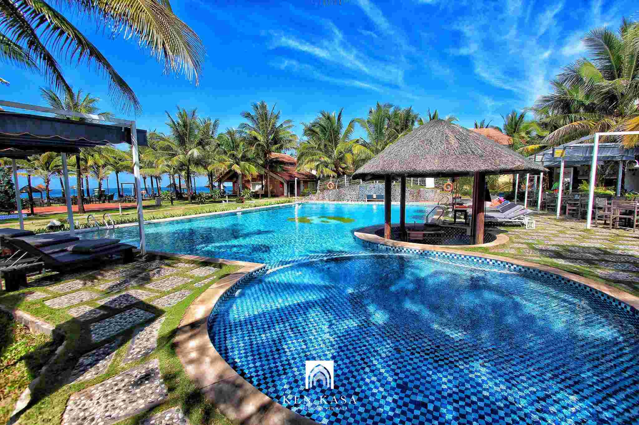 Hồ bơi tại Famiana Resort & Spa Ph&uacute; Quốc